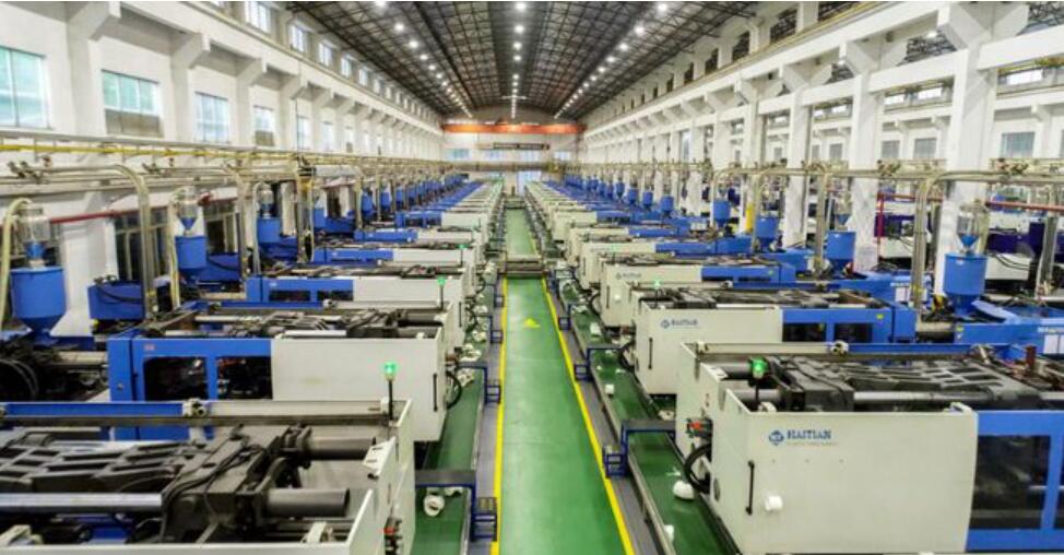 破浪前行，中國聯(lián)塑穩(wěn)抓新機(jī)遇加速搶灘新基建市場(chǎng)